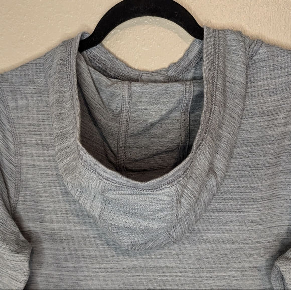 Carhartt Ladies size Large Lightweight Hooded Long Sleeve Pull ver with Pocket - Picture 11 of 12